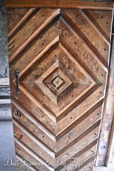 GlacierLakeCabinDoor